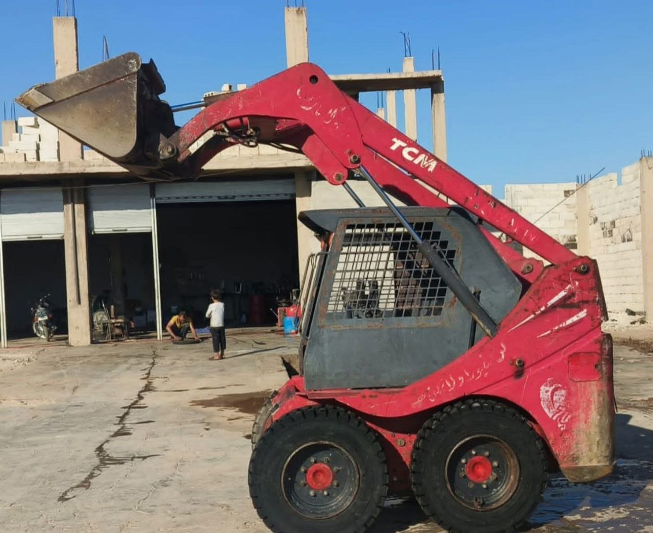 بوبكاتات في سوريا للبيع, طرنشرات,بوبكات أعمال الطرنشرات, بوبكات أعمال النظافه, متوفرة في حلب