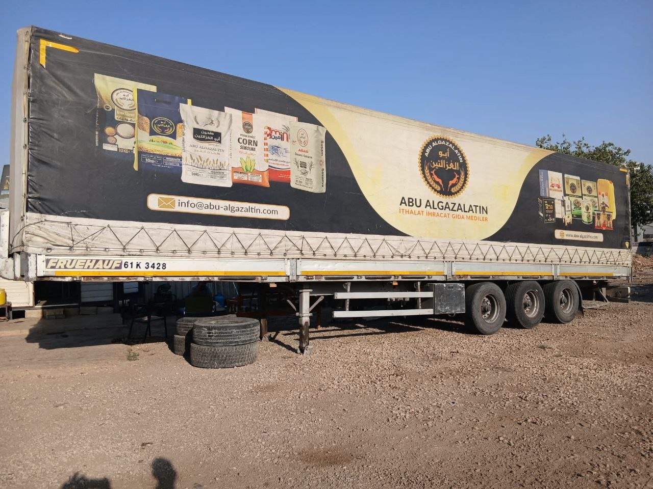 سوق التريلات والشاحنات في سوريا، متوفرة تريلا Fruehauf موديل 61k 2005، متواجدة في حلب
