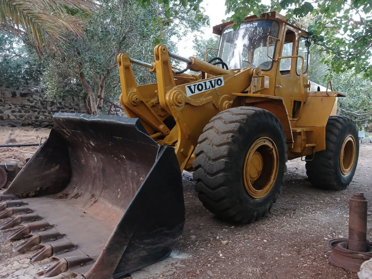 تركس VOLVO BM 846 موديل 1997 للبيع تواجد حمص