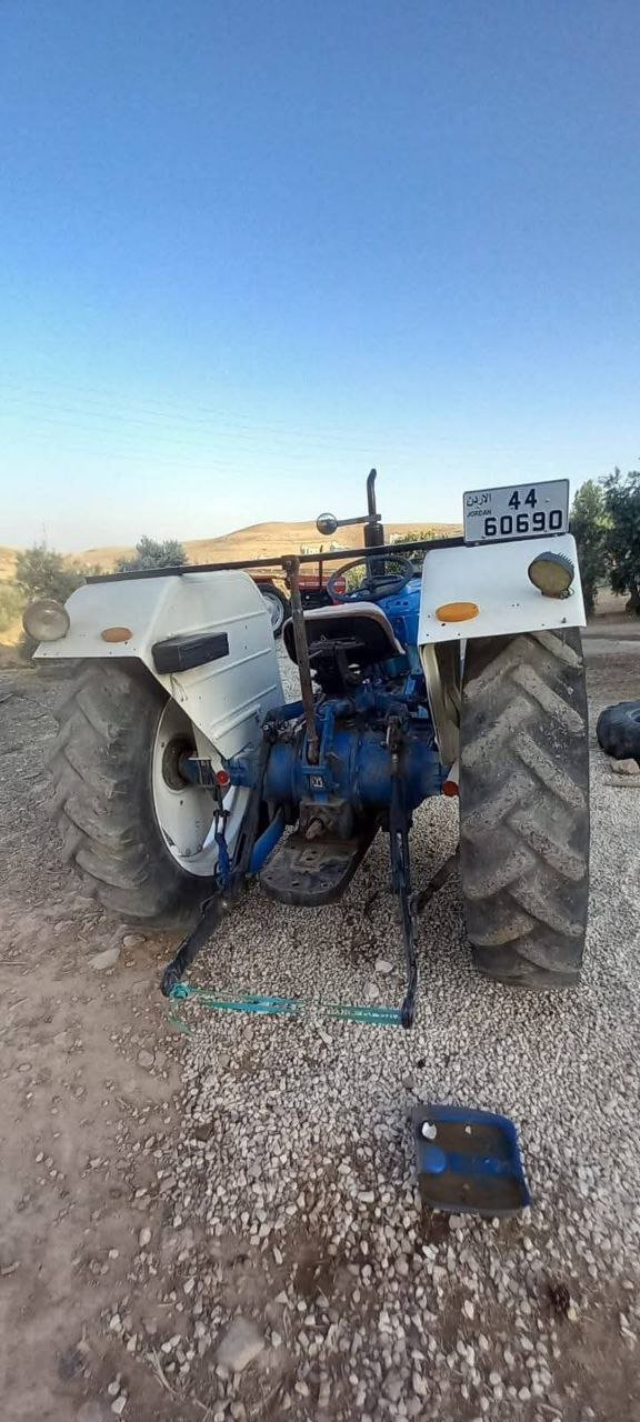 تركتور ماسي فرد 4610 ماتور قير جك فحص كامل,تواجد الرقة,بيع وشراء الجرارات الزراعية