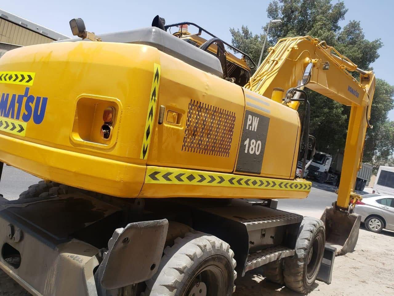 حفارة Komatsu PC180 موديل 2018 وارد أوروبي، تواجد حلب، بيع وشراء الحفارات في سوريا