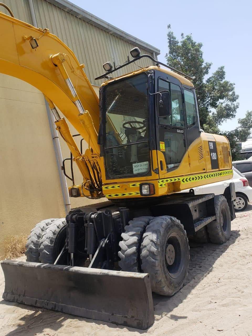 حفارة Komatsu PC180 موديل 2018 وارد أوروبي، تواجد حلب، بيع وشراء الحفارات في سوريا