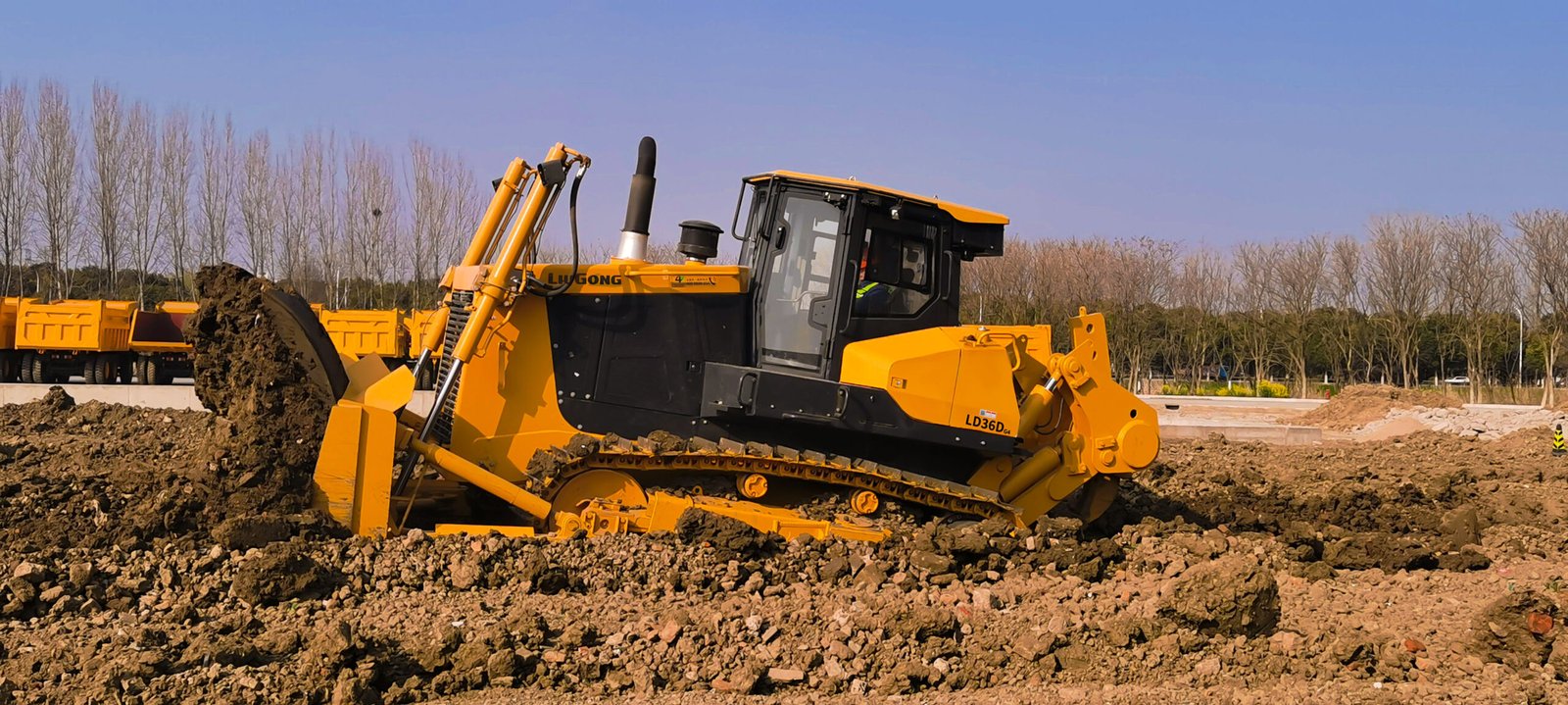Chinese Equipment Agency in Syria, LiuGong Bulldozer Model LD36D 2019 Located in Hasakah, Heavy Equipment Market Syria