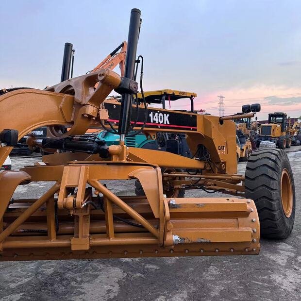 للبيع جريدر كاتربيلر في حمص، Caterpillar 140K موديل 2008 ، تواجد حمص، أفضل صفقات المعدات الثقيلة