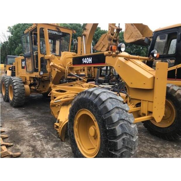 للبيع جريدر كاتربيلر في إدلب، Caterpillar 140H موديل 2008 ، تواجد إدلب، عروض المعدات الثقيلة بأسعار منافسة