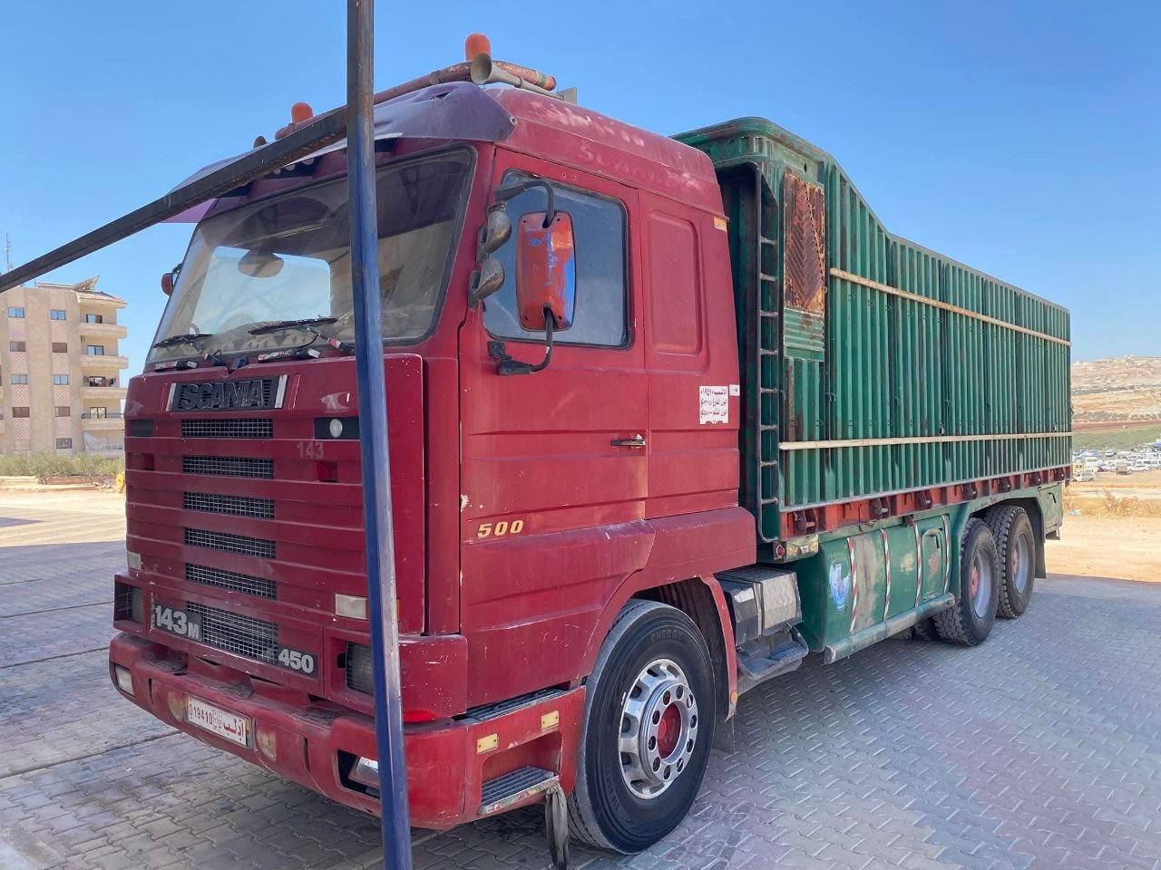 للبيع شاحنة سكانيا في الرقة، شاحنة Scania موديل 2011، تواجد الرقة، أفضل العروض على الشاحنات والمعدات الثقيلة