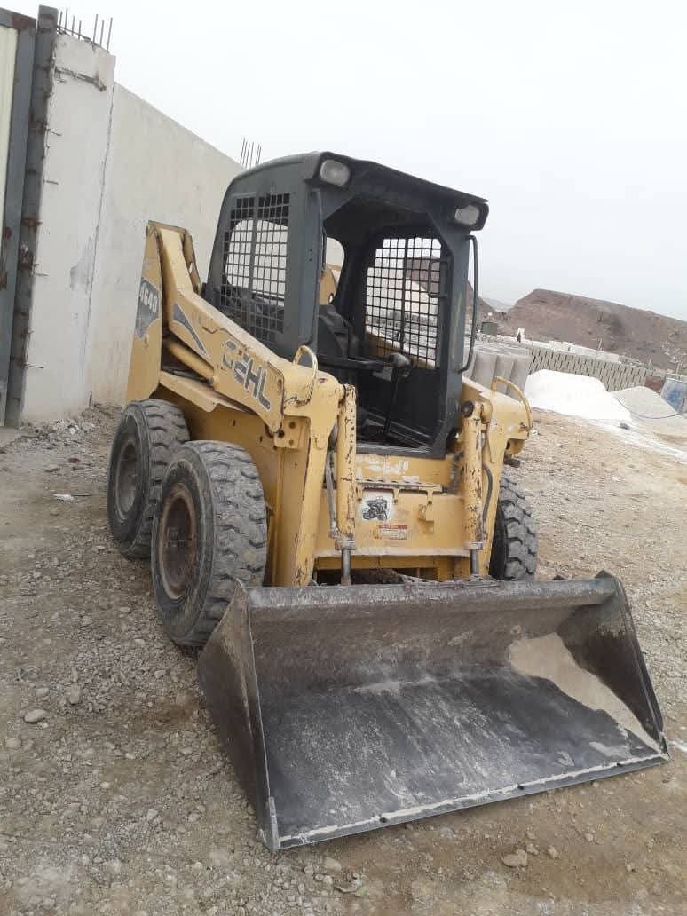 للبيع بوبكات Gehl في إدلب، بوبكات Gehl 4640 موديل 2005، تواجد إدلب، أفضل العروض على معدات الإنشاء والمناولة