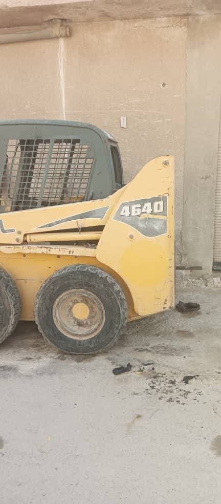 للبيع بوبكات Gehl في إدلب، بوبكات Gehl 4640 موديل 2005، تواجد إدلب، أفضل العروض على معدات الإنشاء والمناولة