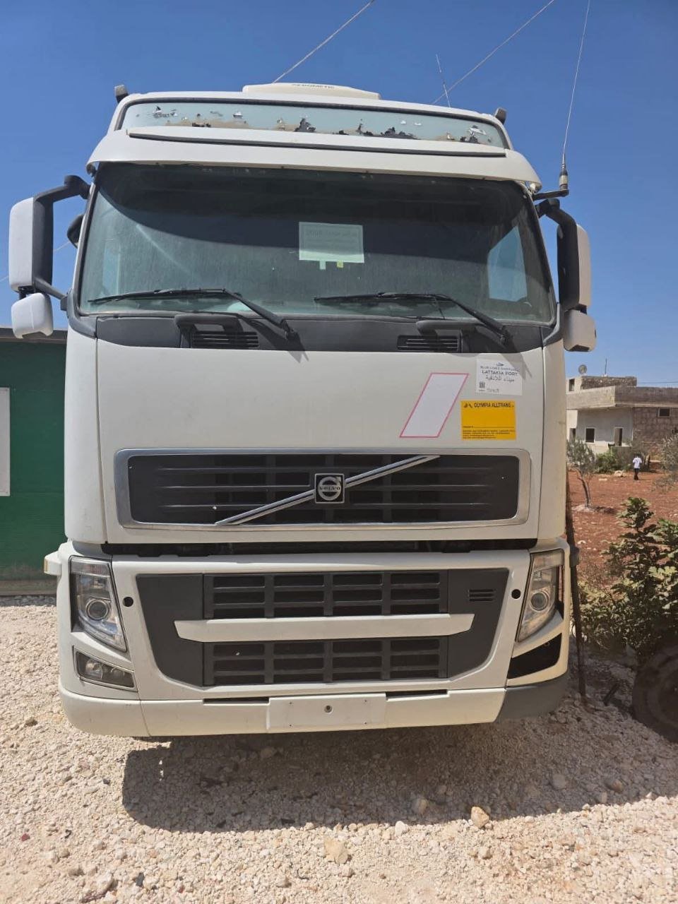 للبيع رأس شاحنة فولفو في حلب، رأس شاحنة Volvo FH 460 موديل 2005 محدثة، تواجد حلب، أفضل العروض على الشاحنات والمعدات الثقيلة