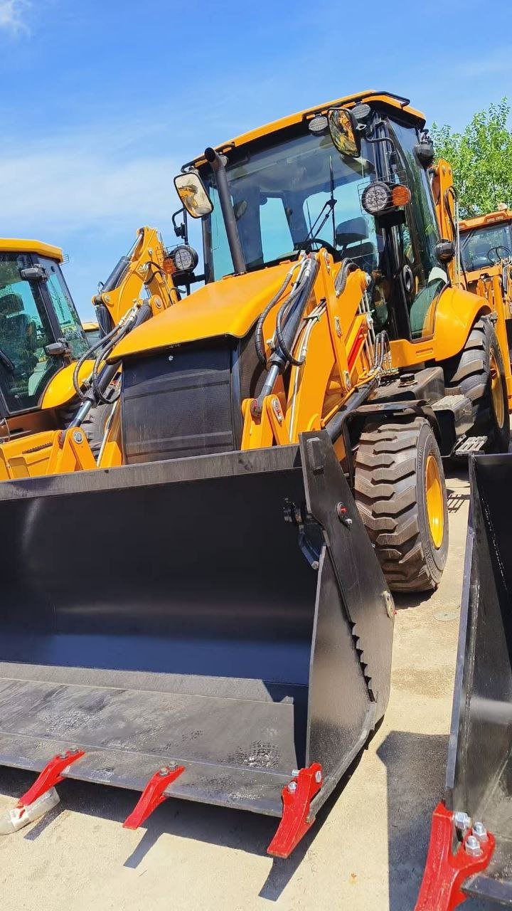 JCB Loader for Sale in Cairo, JCB 120 Loader Model 2011, Located in Cairo, Heavy Equipment Market in Egypt