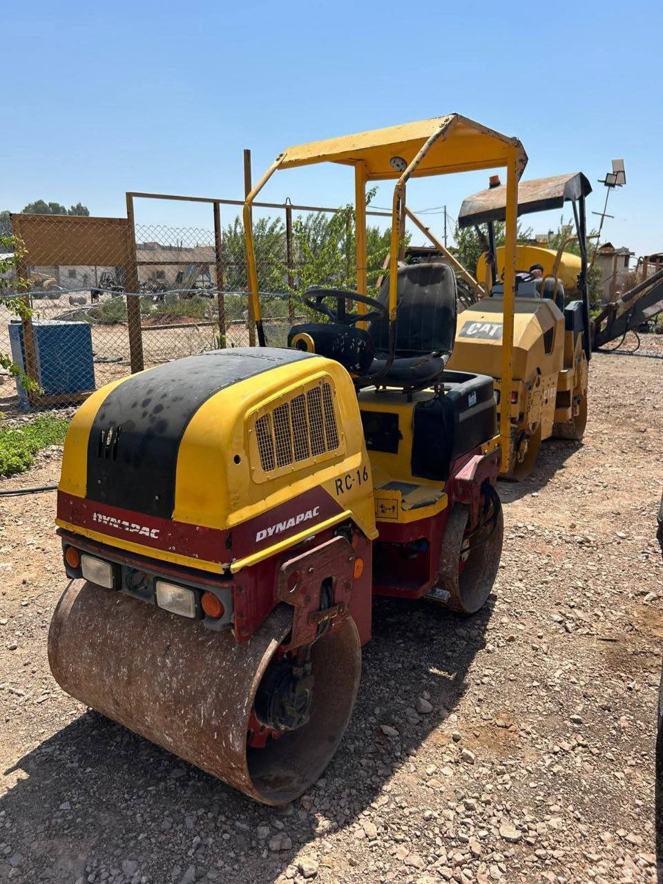 مدحلة Dynapac للبيع في دمشق, مدحلة Dynapac RC16 موديل 2001 تواجد دمشق, سوق المعدات الثقيلة في سوريا