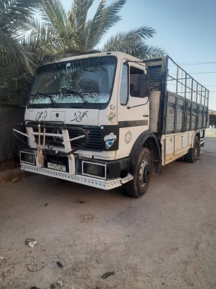 شاحنة نقل لبيع في سوريا, مرسيدس 420 موديل 2002 تواجد دمشق، سوق الشاحنات والمعدات الثقيلة في سوريا
