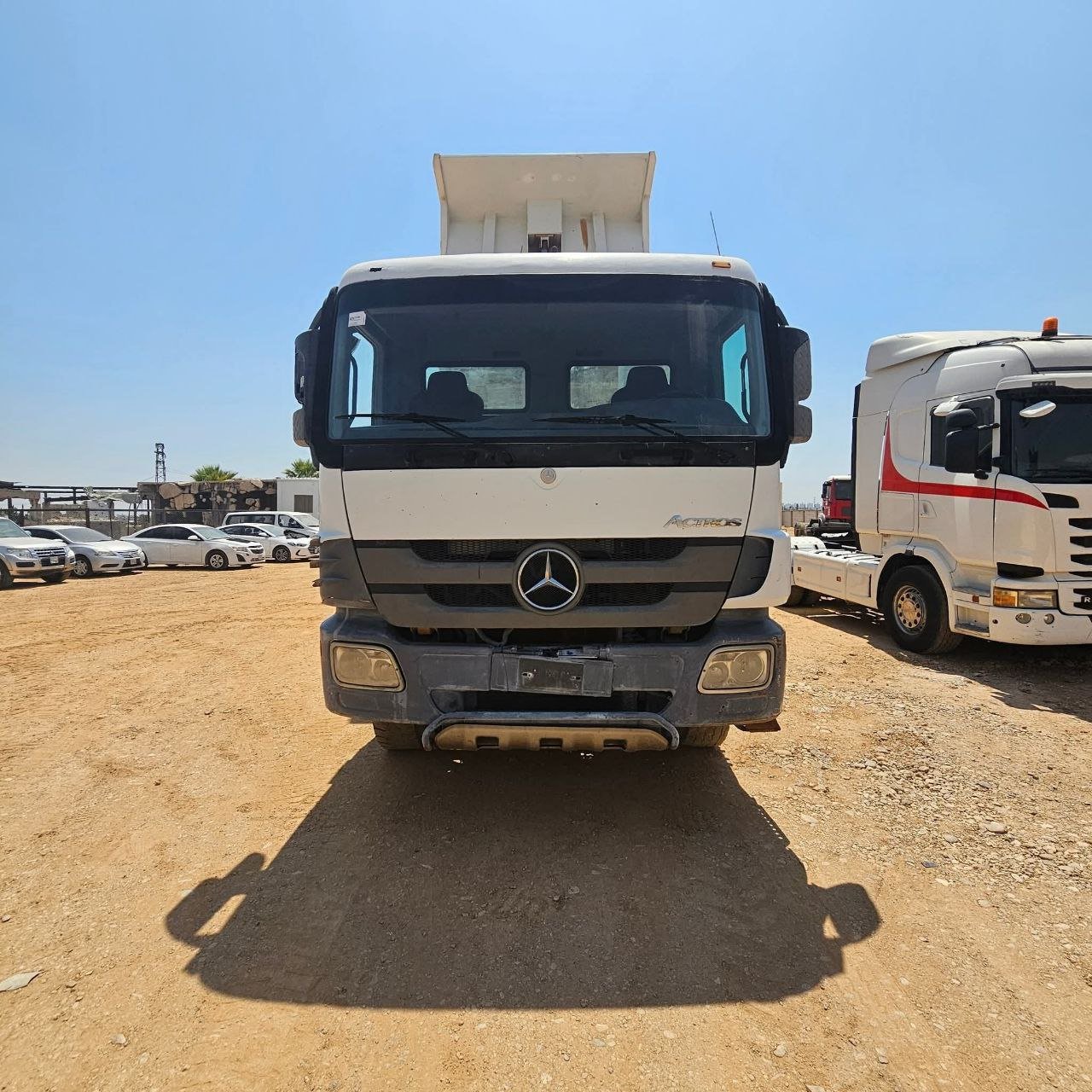 شاحنة قلاب مرسيدس للبيع في سوريا، مرسيدس أكتروس MB3 4041 موديل 2014 بحالة ممتازة، تواجد دمشق، أفضل عروض الشاحنات والمعدات الثقيلة