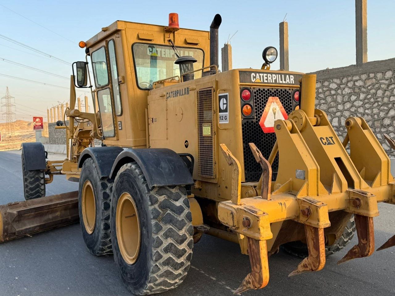 جريدر كاتربيلر للبيع في مصر، CATERPILLAR 12G موديل 1995 بحالة ممتازة، تواجد الاسكندرية، عروض المعدات الثقيلة