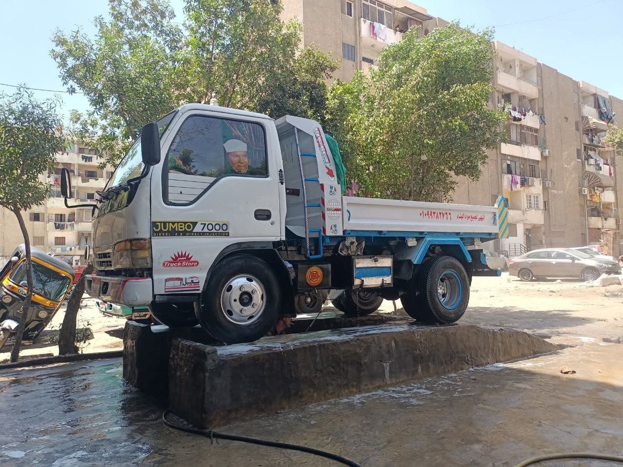 Isuzu truck for sale in Syria, Isuzu 105 dump truck model 2011 located in Cairo, the best site for selling heavy equipment in Egypt.