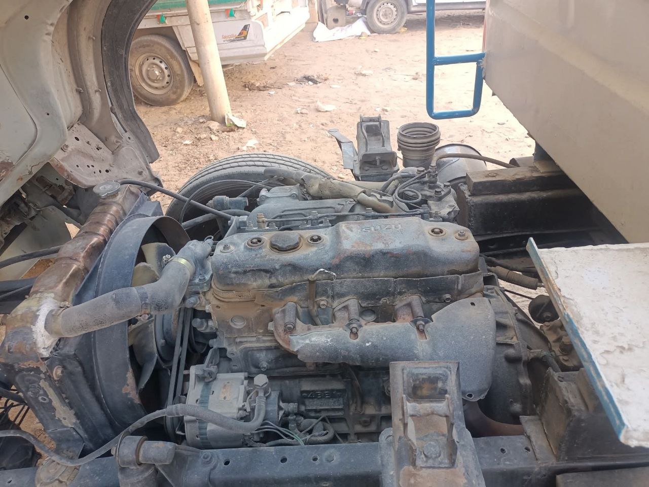 Isuzu truck for sale in Syria, Isuzu 105 dump truck model 2011 located in Cairo, the best site for selling heavy equipment in Egypt.