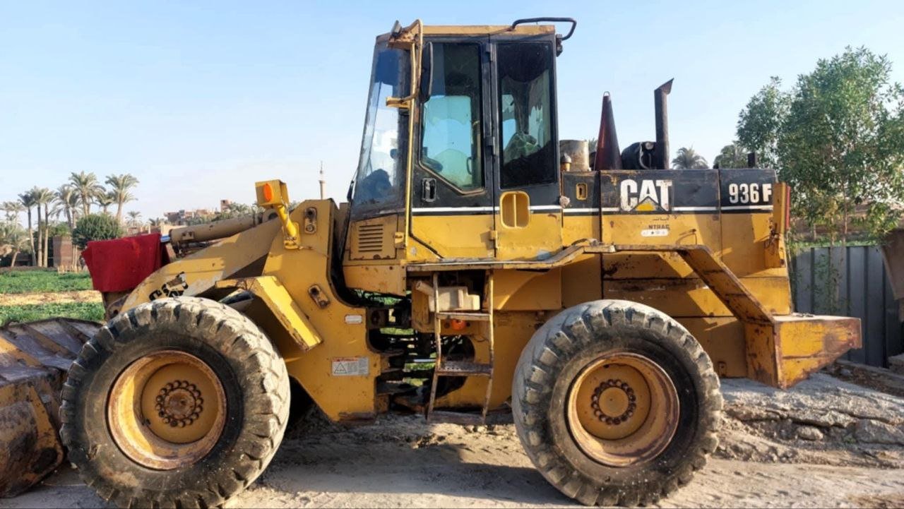 تركس Caterpillar للبيع في مصر، Caterpillar 924 موديل 1999 تواجد الجيزة، افضل موقع لبيع المعدات الثقيلة في مصر