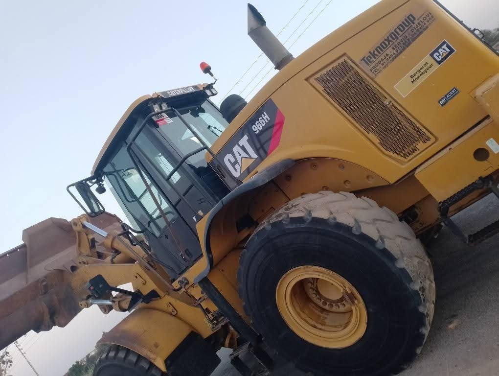 لودر كاتربيلر للبيع في مصر، كاتربيلر 966Hموديل 1998 تواجد القاهرة، افضل موقع لبيع المعدات الثقيلة في مصر