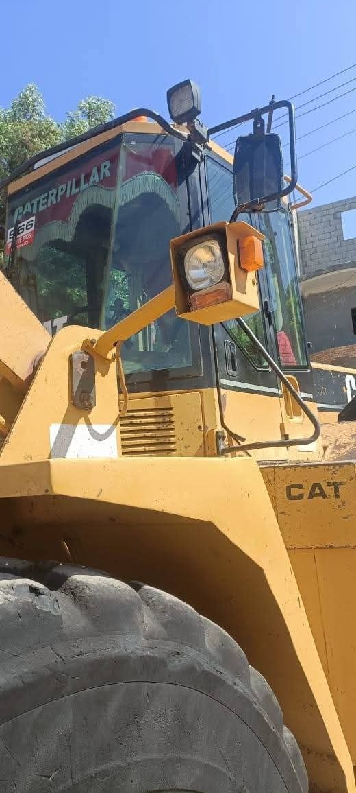 Caterpillar loader for sale in Egypt, Caterpillar 966F model 1997 located in Cairo, the best site for selling heavy equipment in Egypt