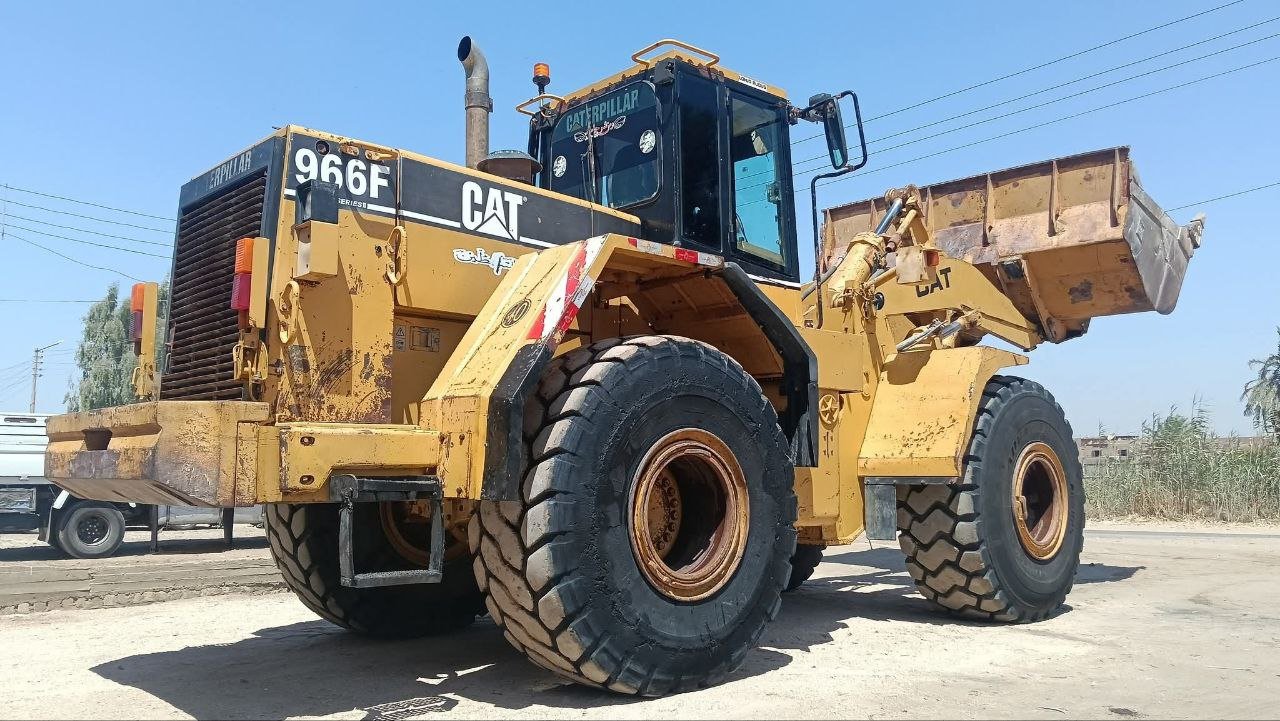 Caterpillar loader for sale in Egypt, Caterpillar 966F, model 1997, located in Giza. The best site for selling heavy equipment in Egypt.