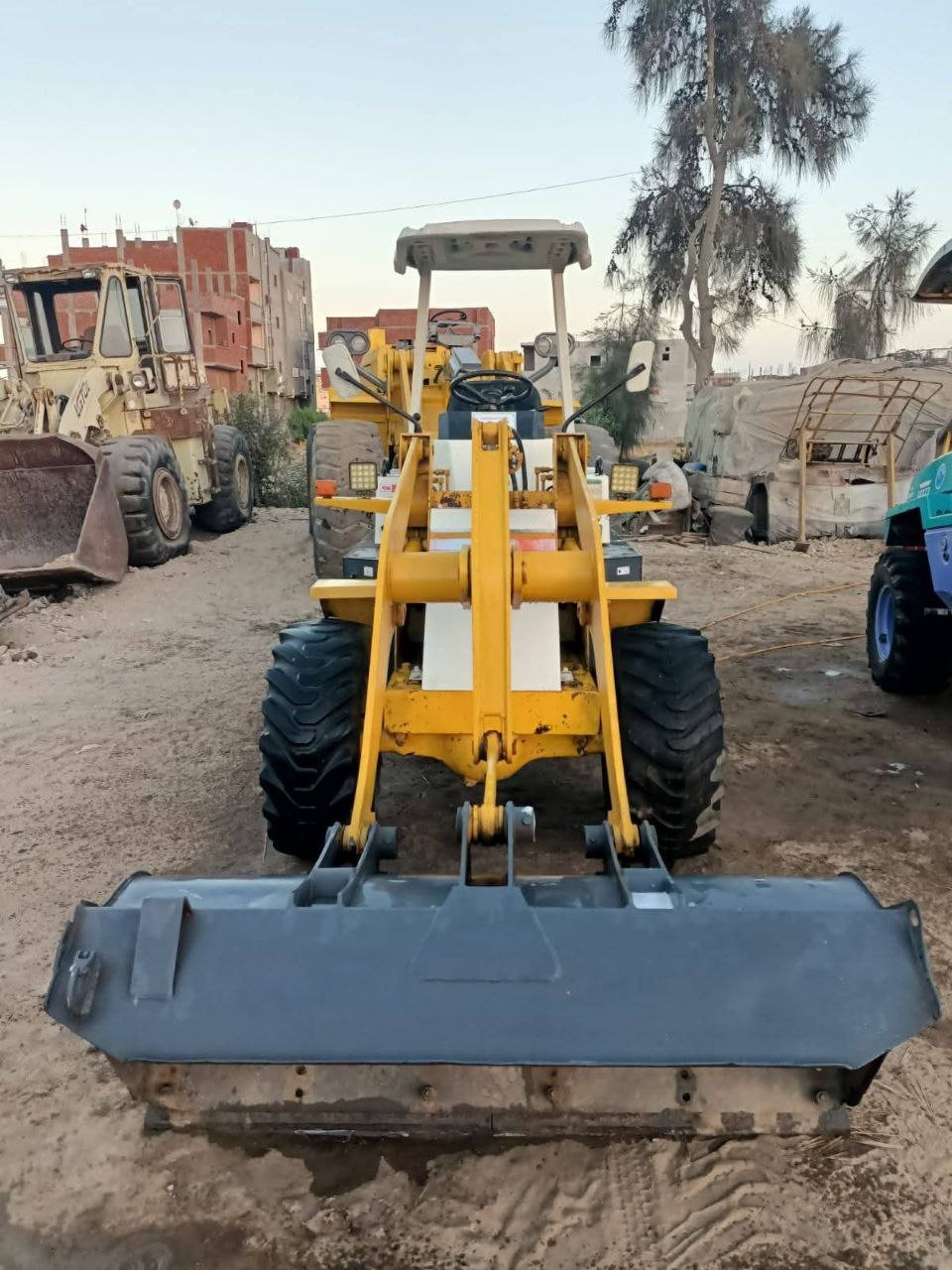 Komatsu loader for sale in Egypt, Komatsu 70 model 2002 located in Cairo, the best site for selling heavy equipment in Egypt