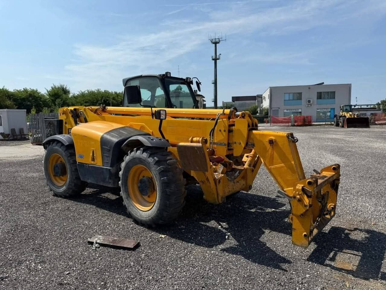 رافعة تلسكوبية JCB للبيع في مصر، JCB 14 موديل 2008 تواجد القاهرة، افضل موقع لبيع المعدات الثقيلة في مصر
