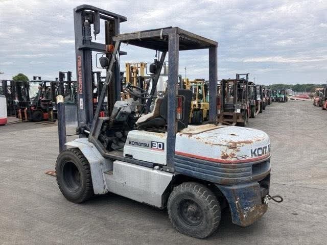 كلارك للبيع في مصر، Jcb 30 موديل 2000 تواجد القاهرة، افضل موقع لبيع المعدات الثقيلة في مصر