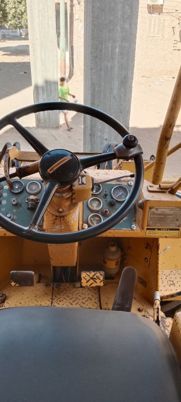 لودر كاتربيلر للبيع في سوريا, كاتربيلر 910 موديل 1990 تواجد القاهرة, أفضل موقع لبيع الشاحنات والمعدات الثقيلة في مصر
