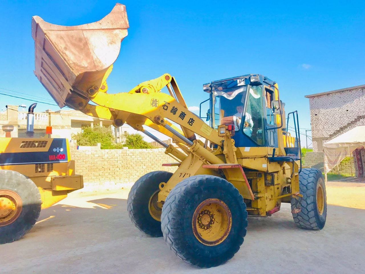 Caterpillar bulldozer for sale in Damanhur, Caterpillar 950 model 1995 available in Damanhur, the best site for selling trucks and heavy equipment in Egypt