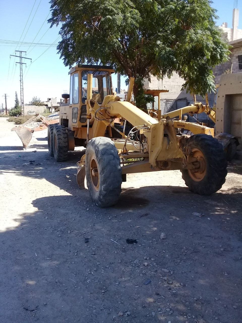Caterpillar grader for sale in Assiut, Caterpillar 205 model 1986 available in Assiut, the best website for selling trucks and heavy equipment in Egypt