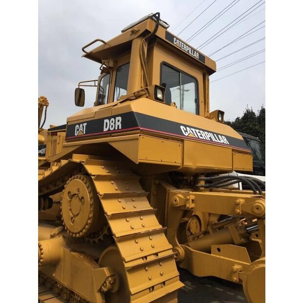Caterpillar D8R Bulldozer for sale, 2018 Caterpillar D8R model imported from Europe, the best website for selling trucks and heavy equipment in Egypt