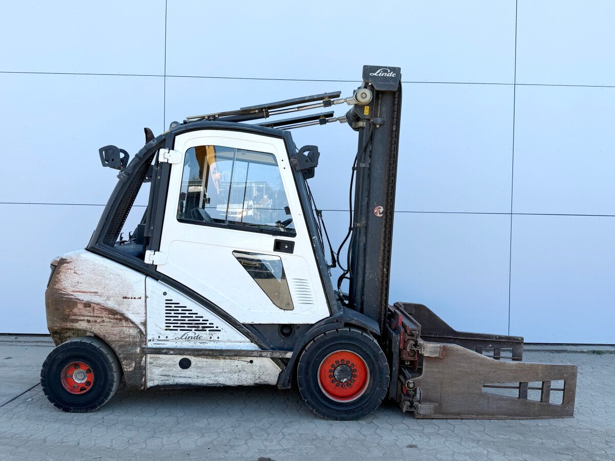 Linde H35D3 forklift for sale, Linde H35D model 2006 imported from Europe, the best site for selling trucks and heavy equipment in Egypt