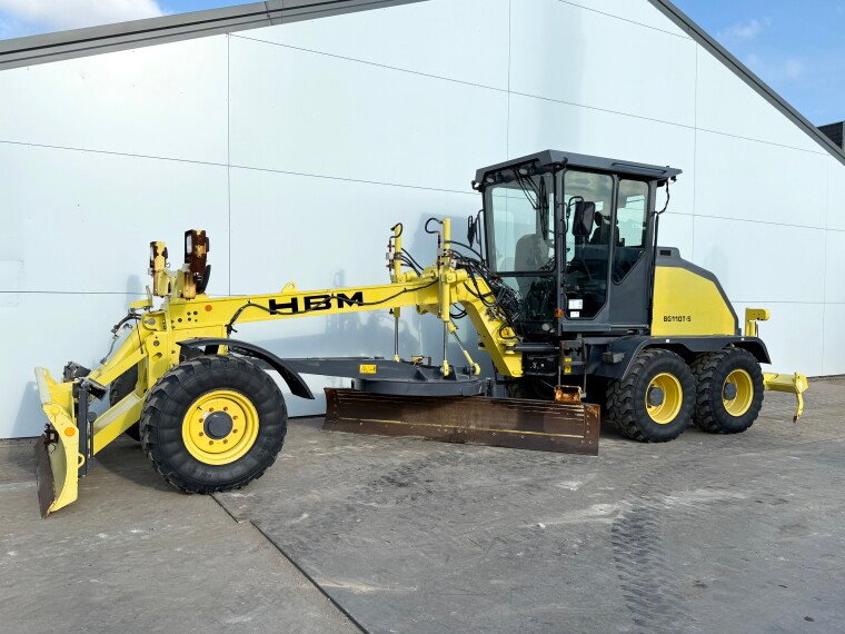 HBM BG110T-5 grader for sale, HBM BG110T-5 model 2015 imported from Europe, the best website for selling trucks and heavy equipment in Egypt
