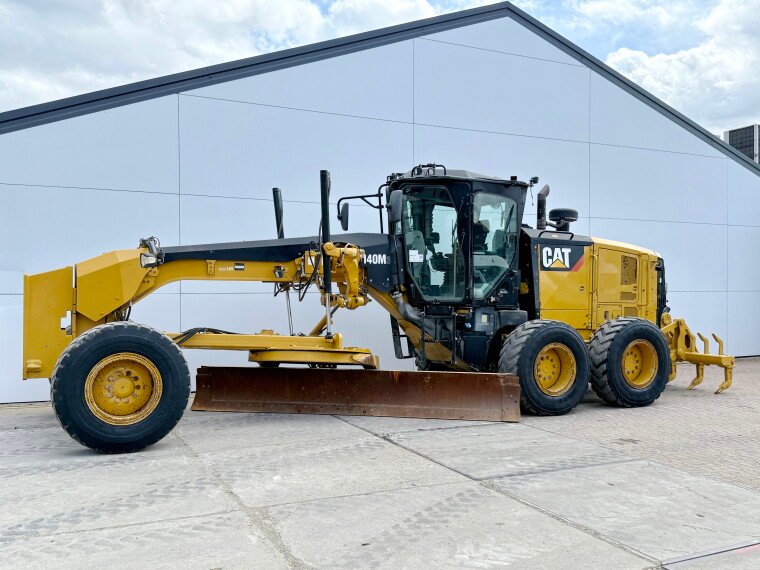 جريدر Caterpillar 140M3 للبيع, Caterpillar 140M3 موديل 2018 استيراد من اوروبا, أفضل موقع لبيع الشاحنات والمعدات الثقيلة في مصر