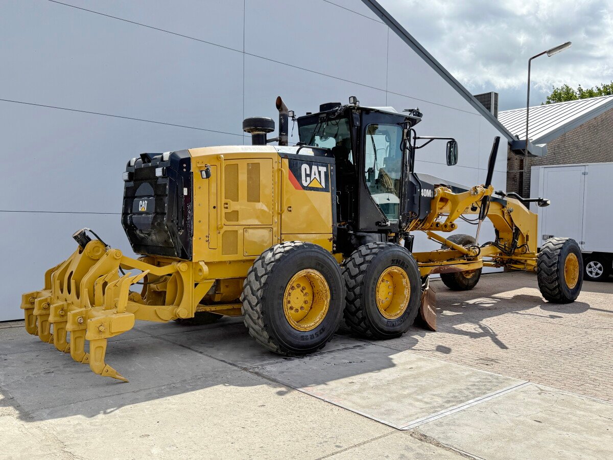 جريدر Caterpillar 140M3 للبيع, Caterpillar 140M3 موديل 2018 استيراد من اوروبا, أفضل موقع لبيع الشاحنات والمعدات الثقيلة في مصر
