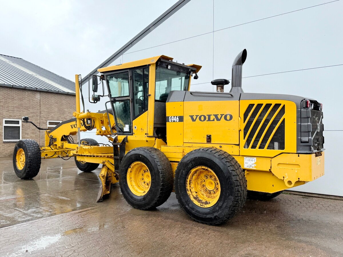 جريدر Volvo G946 للبيع, Volvo G946 موديل 2008 استيراد من اوروبا, أفضل موقع لبيع الشاحنات والمعدات الثقيلة في مصر