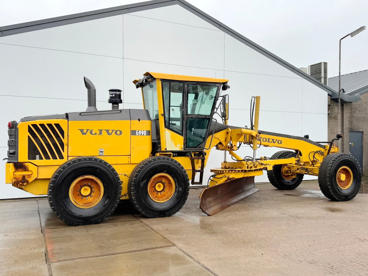 جريدر Volvo G990 للبيع, Volvo G990 موديل 2009 استيراد من اوروبا, أفضل موقع لبيع الشاحنات والمعدات الثقيلة في مصر