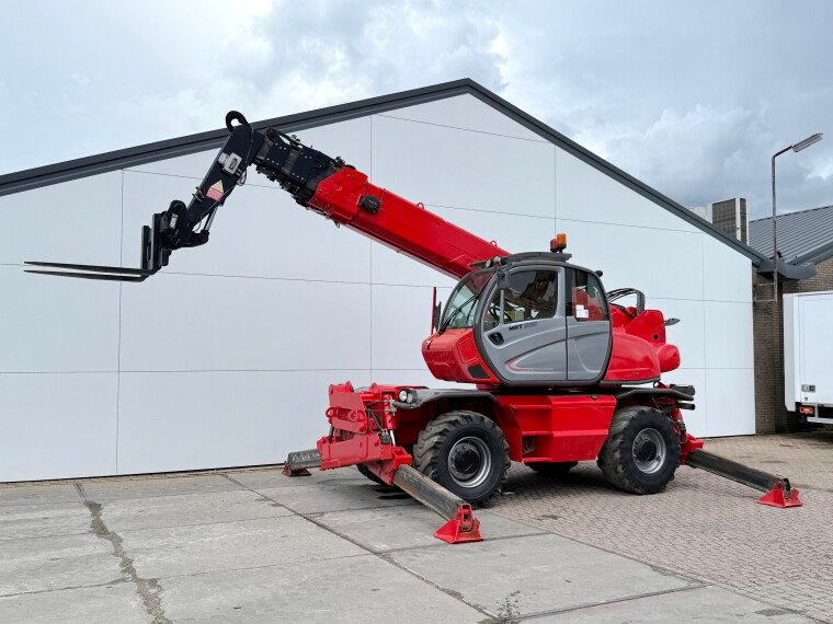 رافعة تلسكوبية Manitou MRT2150+ Privilege للبيع, Manitou MRT2150+ Privilege موديل 2013 استيراد من اوروبا, أفضل موقع لبيع الشاحنات والمعدات الثقيلة في مصر