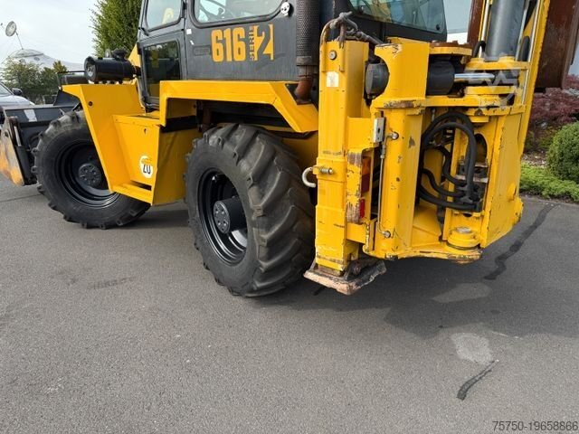 KRAMER loader for sale, KRAMER 616 model 2001, imported from Europe, the best site for selling trucks and heavy equipment in Egypt