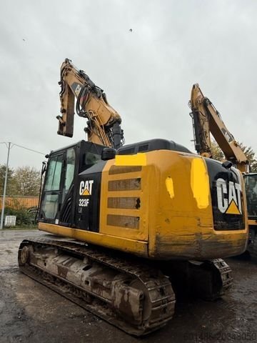 حفار CATERPILLAR للبيع,  CATERPILLAR 323 موديل 2016 استيراد من اوروبا, أفضل موقع لبيع الشاحنات والمعدات الثقيلة في مصر