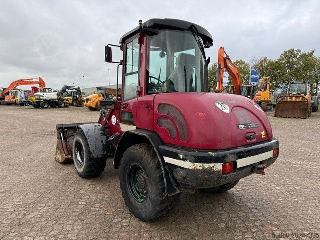 TEREX loader for sale, TEREX 80 model 2007 imported from China, the best site for selling trucks and heavy equipment in Egypt