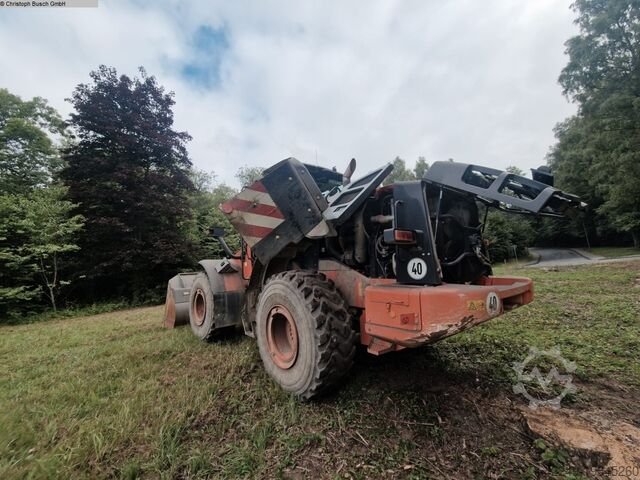 HITACHI loader for sale, HITACHI ZW250-5B model 2015 imported from China, the best site for selling trucks and heavy equipment in Egypt