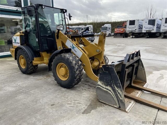 CAT loader for sale, CAT 906M model 2022 imported from China, the best site for selling trucks and heavy equipment in Egypt