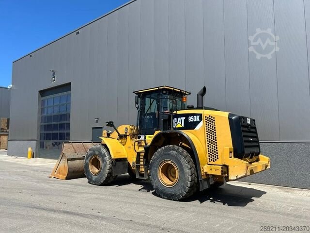CAT loader for sale, CAT 950 model 2012 imported from China, the best site for selling trucks and heavy equipment in Egypt