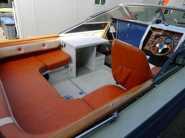 TPV boat for sale, TPV Bootsanhänger model 2008 imported from Europe, the best site for selling trucks and heavy equipment in Egypt