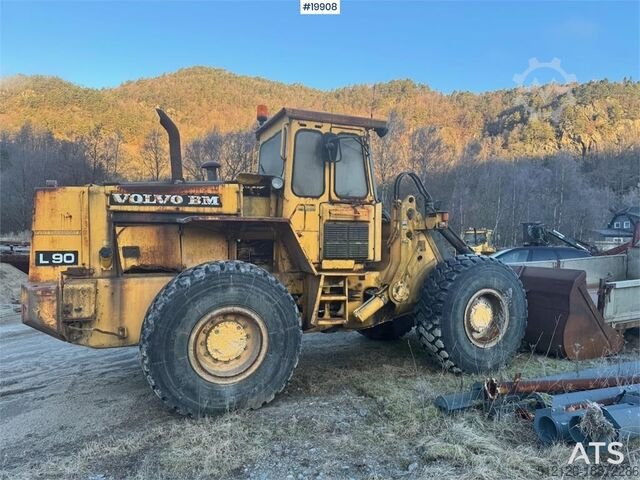 لودر Volvo للبيع,  Volvo L90 موديل 1987 استيراد من الصين, أفضل موقع لبيع الشاحنات والمعدات الثقيلة في مصر