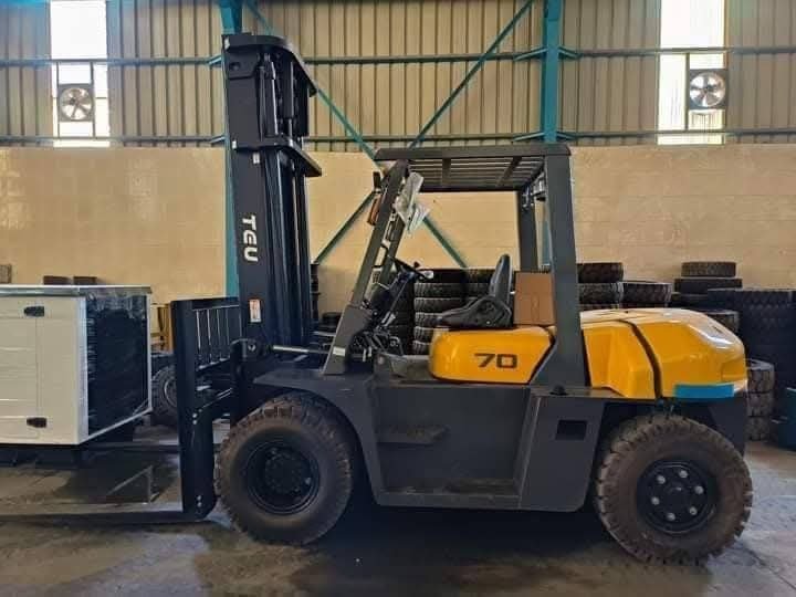 كلارك TEU للبيع في الاسكندرية,  TEU 70 موديل 2008 تواجد الاسكندرية, أفضل موقع لبيع الشاحنات والمعدات الثقيلة في مصر