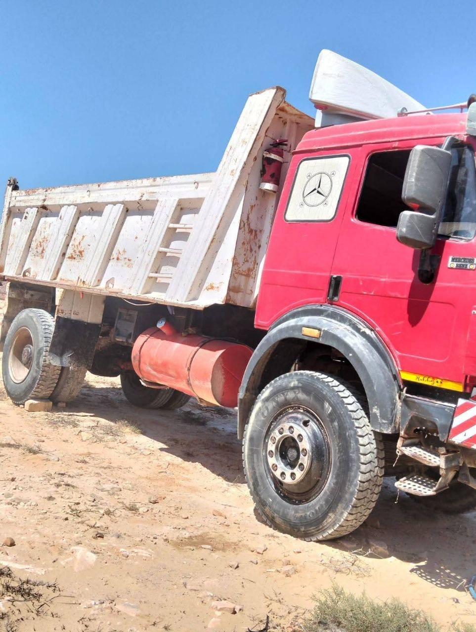 Mercedes truck for sale in Cairo, Mercedes 120 model 1997 located in Cairo, the best site for selling trucks and heavy equipment in Egypt