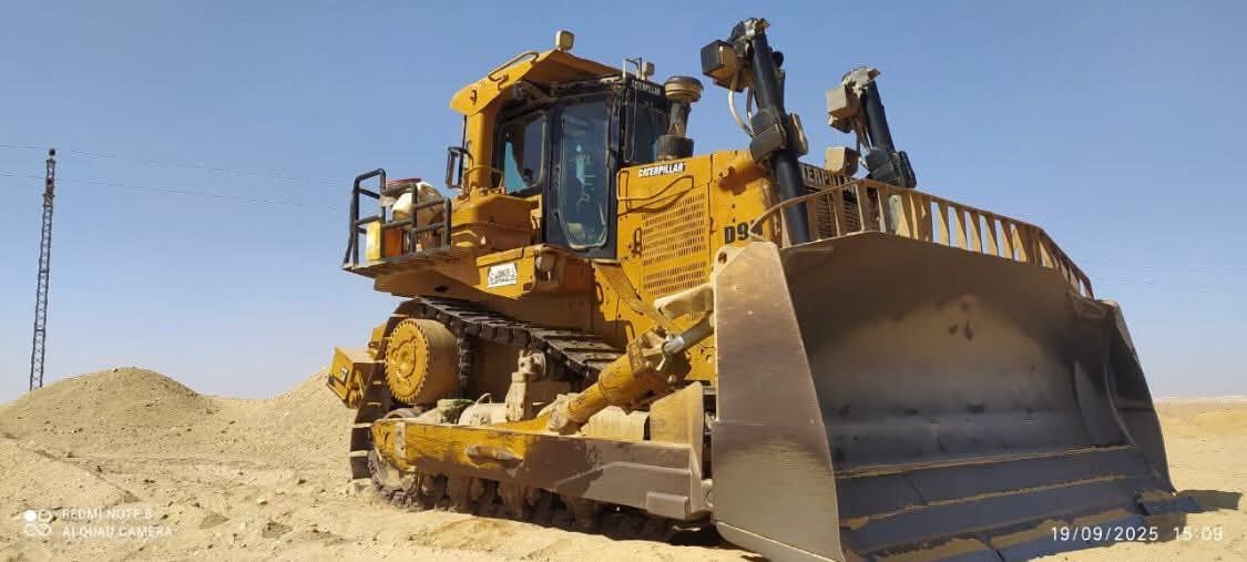 Caterpillar bulldozer for sale in Mansoura, Caterpillar 8L model 1985 located in Mansoura, the best site for selling trucks and heavy equipment in Egypt