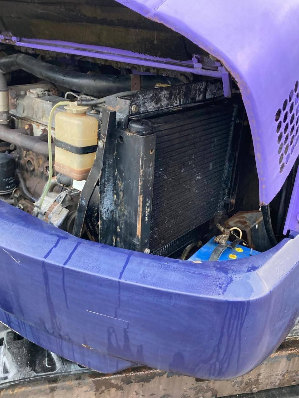 Hitachi excavator for sale in Mansoura, Hitachi 45 model 2018 available in Mansoura, the best site for selling trucks and heavy equipment in Egypt